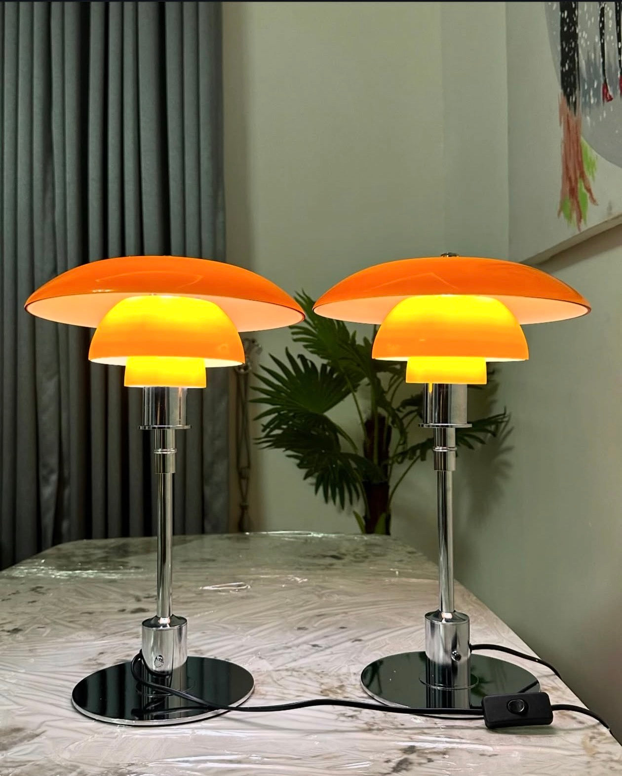 Table lamp
