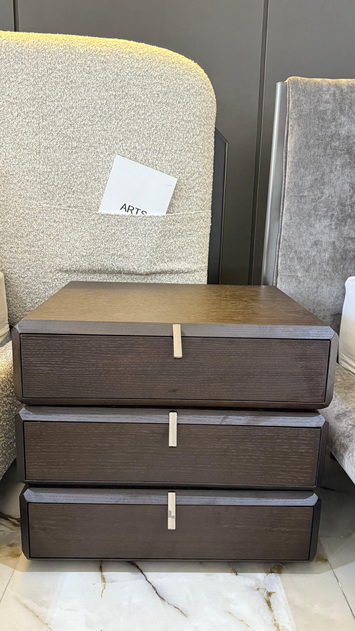 SIDE DRAWER