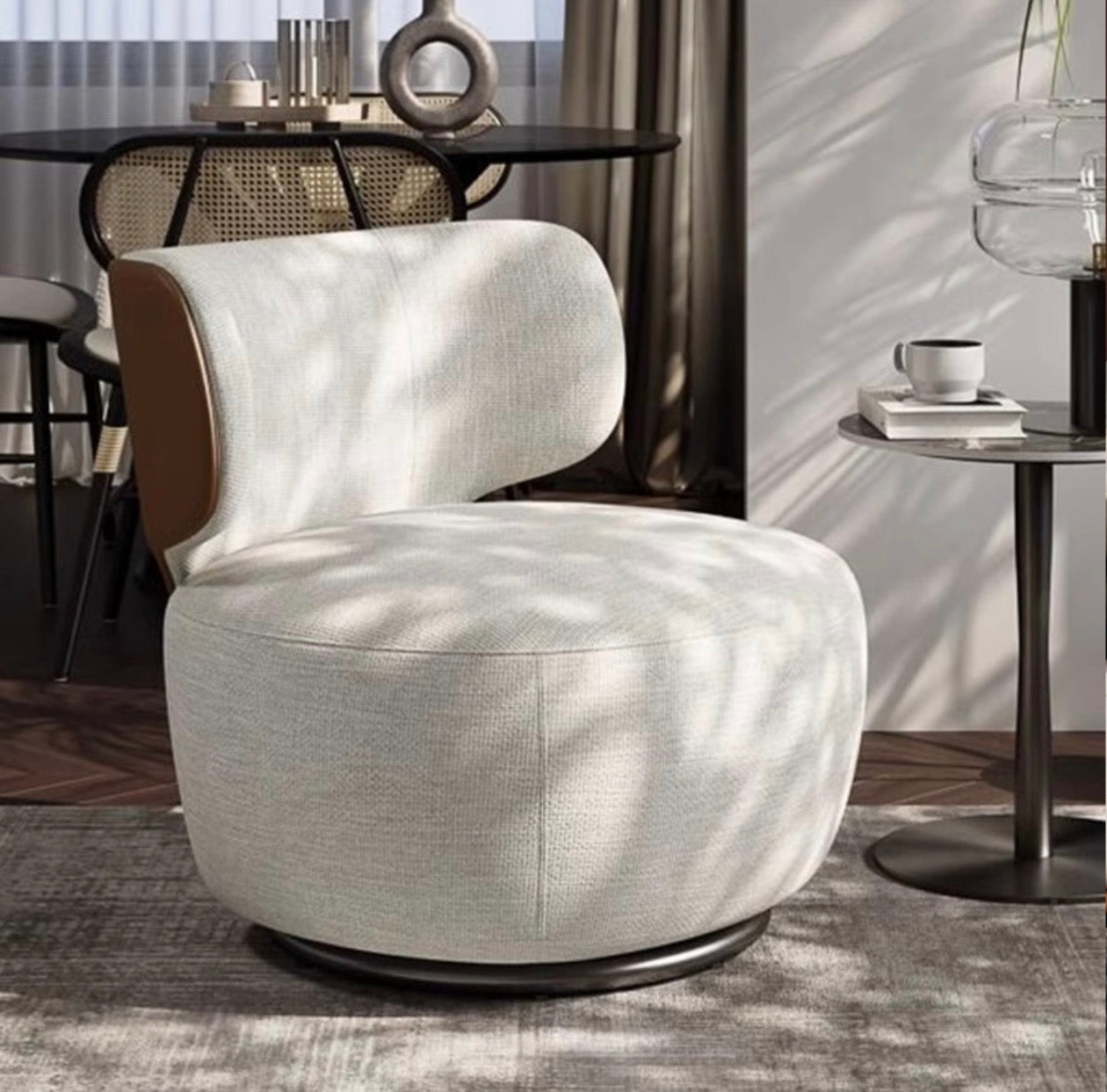 Swivel single chair