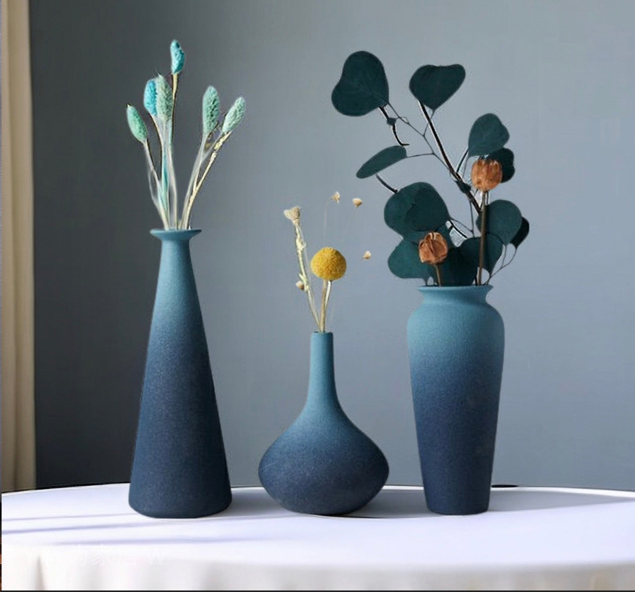 Ceramic frosted vase