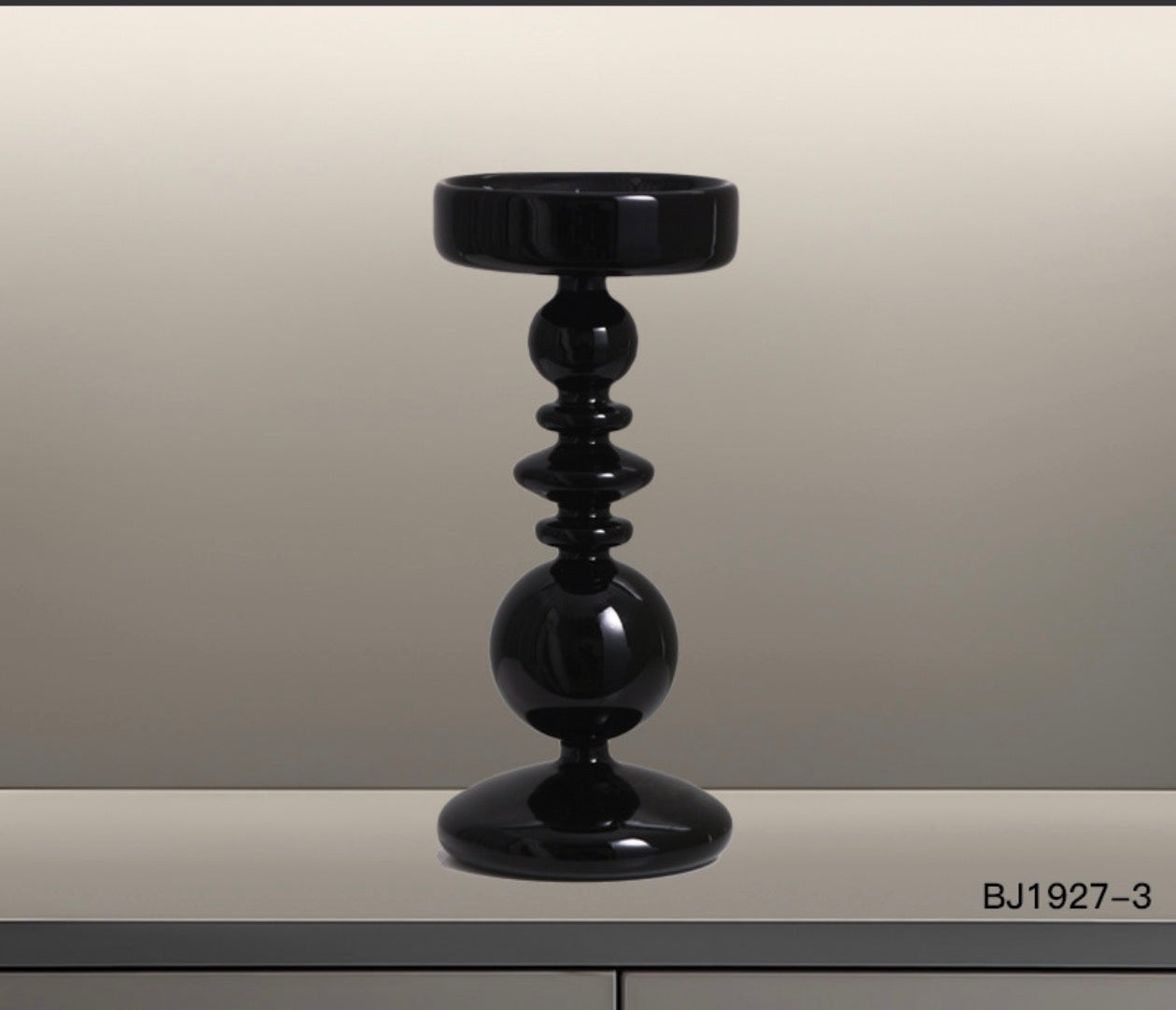 Glass sphere column