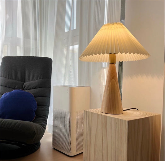 Table lamp